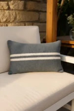 Bodrum Tradition - Duo Stone handgewebter Kissenbezug in Grau & Creme verkauft durch Elly Living mit zwei hellen Streifen