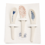 Handgefertigtes Porzellan Löffel-Set Blütenliebe Weiß Blau Rot von Elly Living mit drei dekorativen Motiven